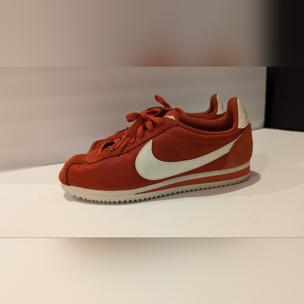 Nike Womens Classic Cortez Nylon Orange Size 7